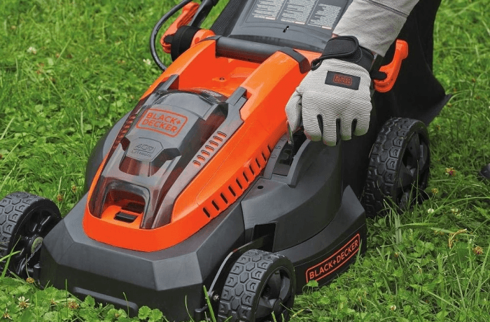 Picture 1 of the Black and Decker CM1640.