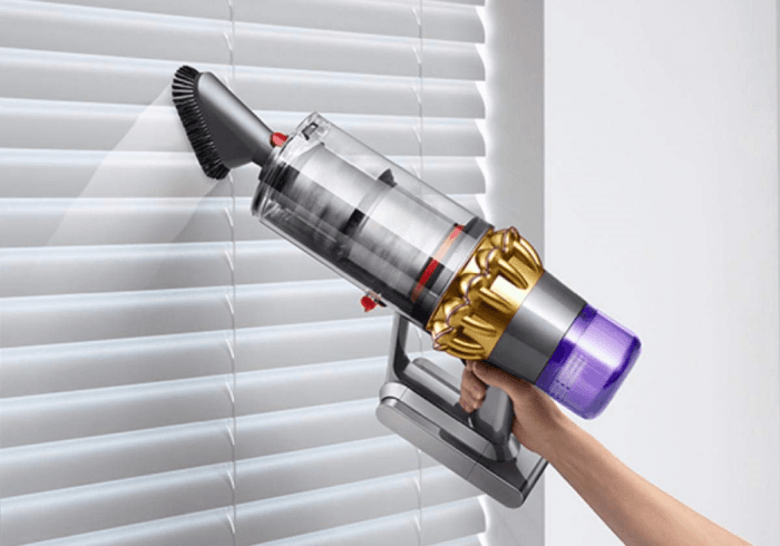 Picture 2 of the Dyson V11 Absolute.