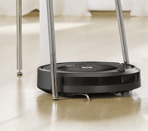 Picture 3 of the iRobot Roomba 675.