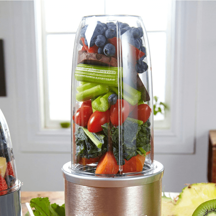 Picture 2 of the NutriBullet 900.