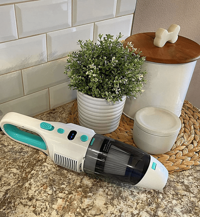 Picture 3 of the TaoHorse 7500Pa Handheld Vacuum.