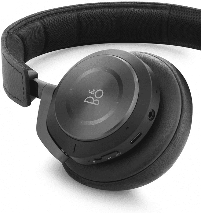 Picture 2 of the Bang & Olufsen Beoplay H9i.