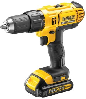 The DeWALT DCD776C1-GB, by DeWALT