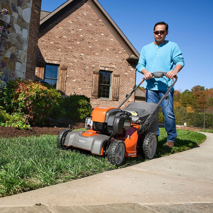 Picture 3 of the Husqvarna LC221AH.