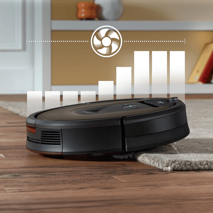 Picture 2 of the iRobot Roomba 980.