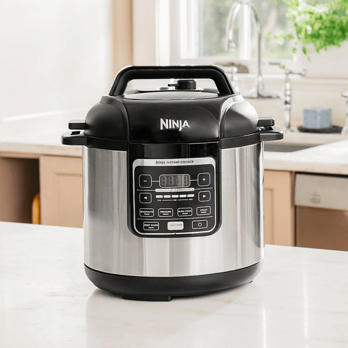 Picture 3 of the Ninja 6 Quart Instant Cooker.